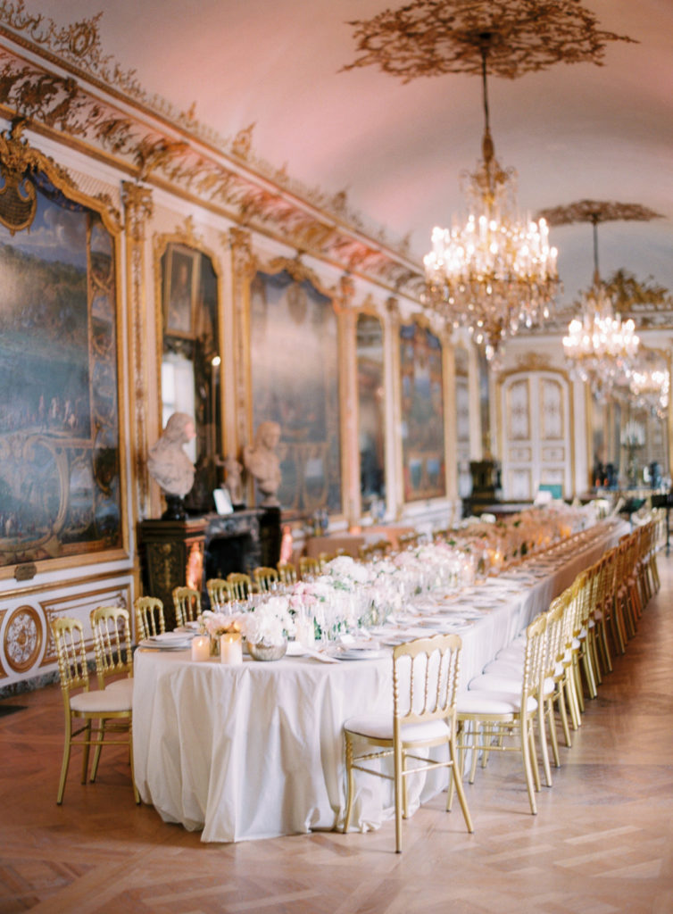 Luxury Wedding Venue Chateau De Chantilly formal dining room in gold and white