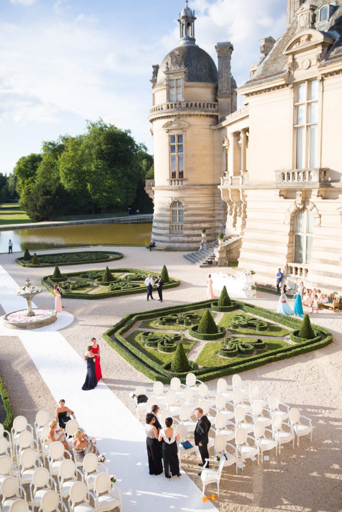 Destination Wedding Planner Chateau De Chantilly garden wedding ceremony