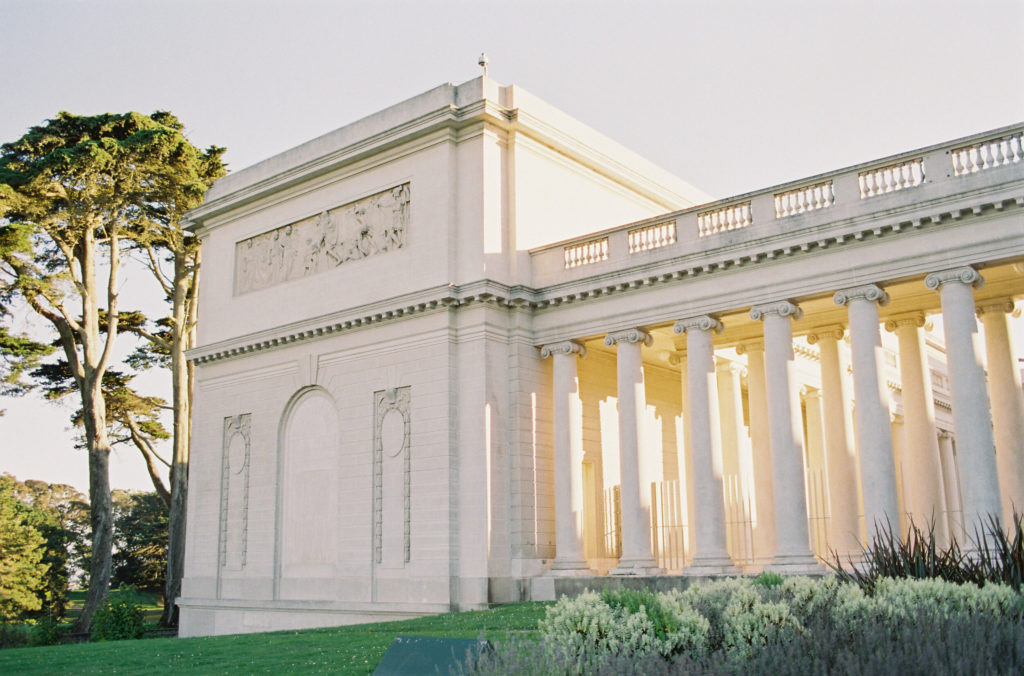 Outdoor side view of Legion Honor
