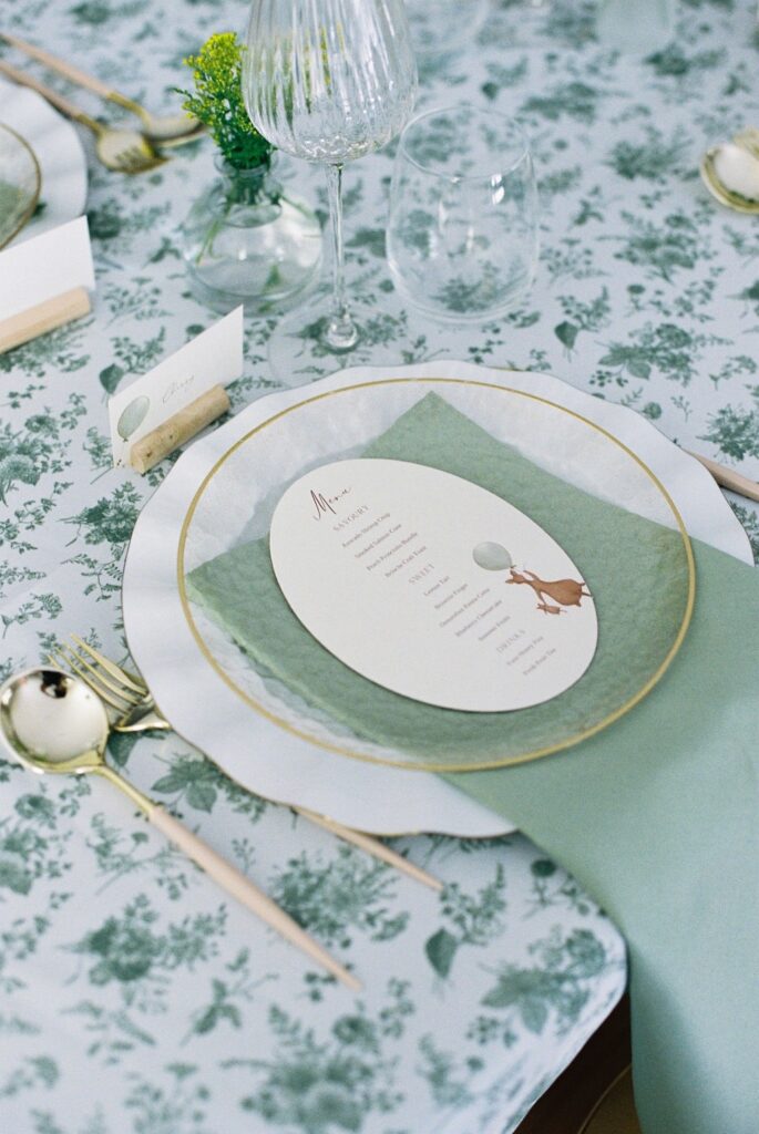 Winnie the Pooh elegant table setting