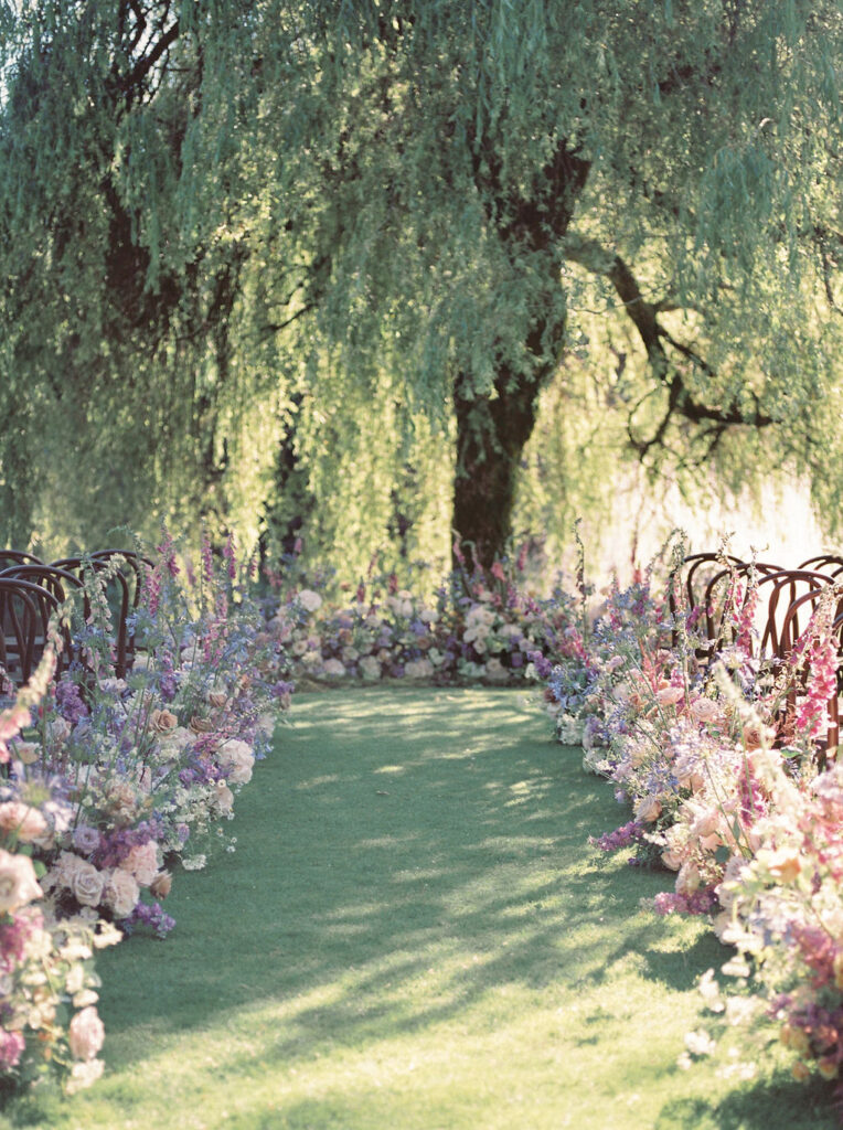 dreamy florals at Heron lake in VanDusen